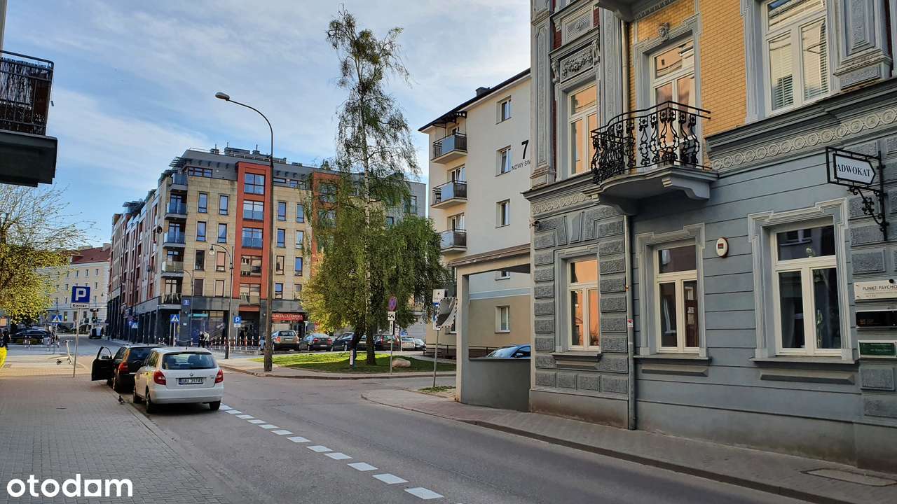 Podwójne miejsce parkingowe w centrum miasta