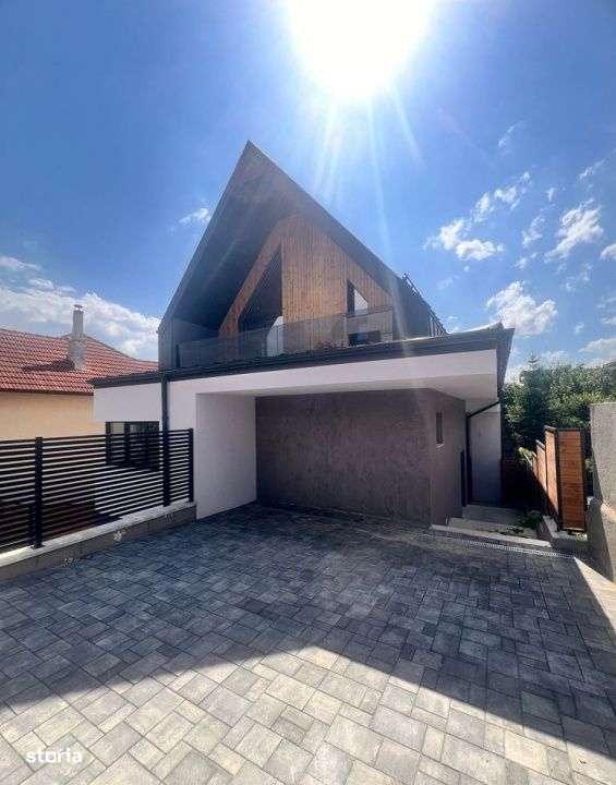 Duplex modern, 4 camere, 140 mp, 242 mp teren, parcare, zona Corneliu - Imagine principală: 3/8