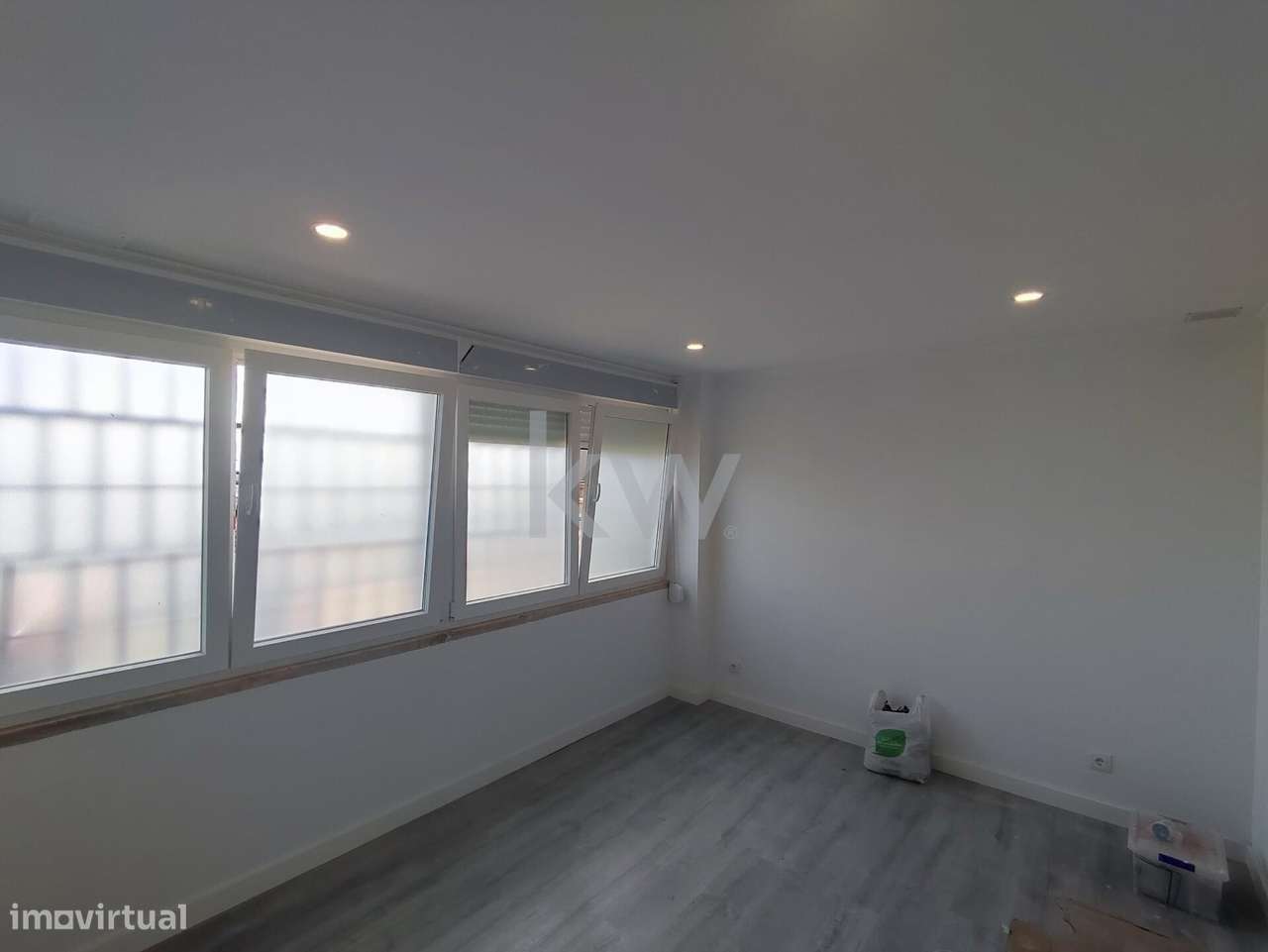 T3 arrendado na Reboleira para investidores - Grande imagem: 4/34