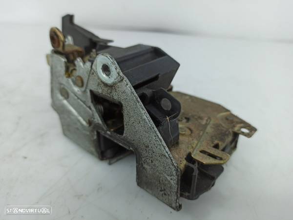 Ficheira Frt Frente Esquerdo Fecho Porta Bmw 3 Compact (E36) - 3