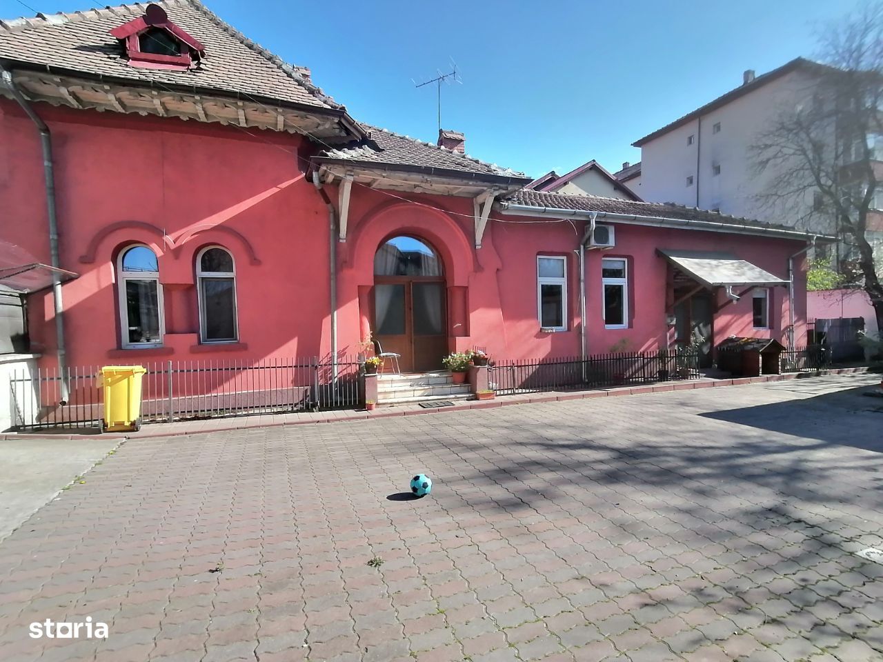 Casa Rm Valcea str. Ferdinand