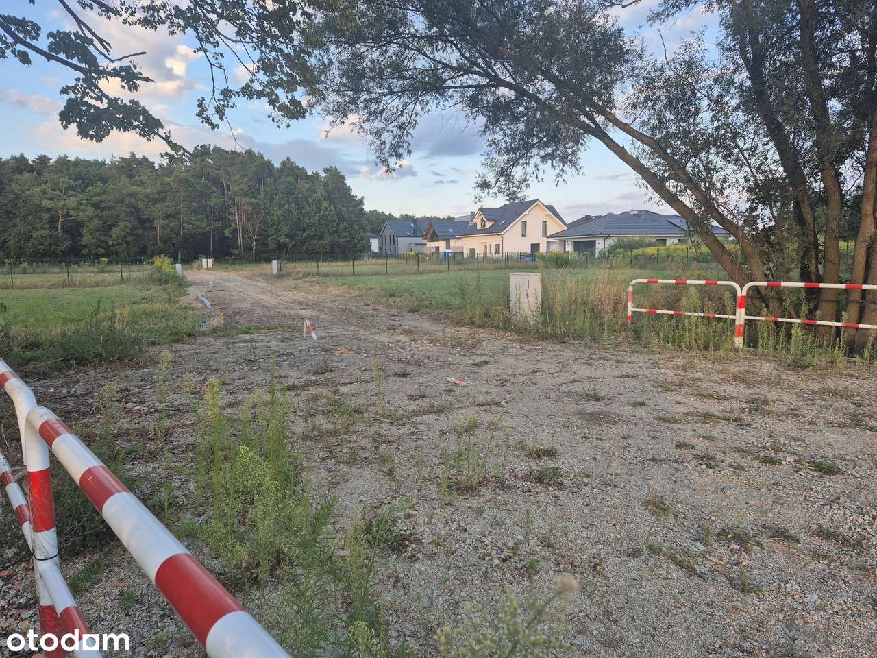 6 Działek do wyboru  PRZY LESIE sprzedaż działek plus podatek VAT ,-5