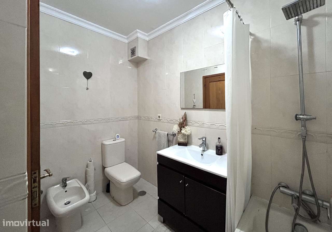 Andar Moradia T3  Independente, Terraço, Garagem - Águas Santas, Maia-23