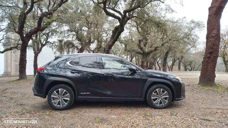 Lexus UX 300e Luxury - 4