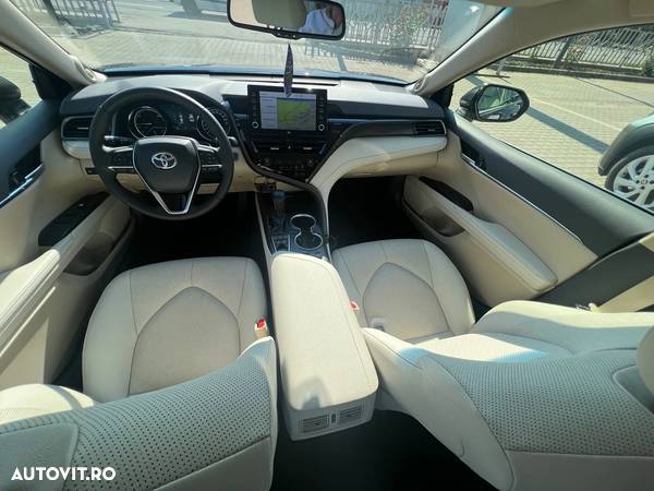 Toyota Camry 2.5 Hybrid Exclusive - 20