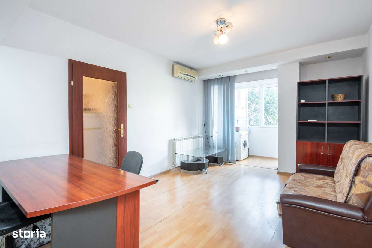 De vanzare - Apartament cochet Metrou Universitate-0