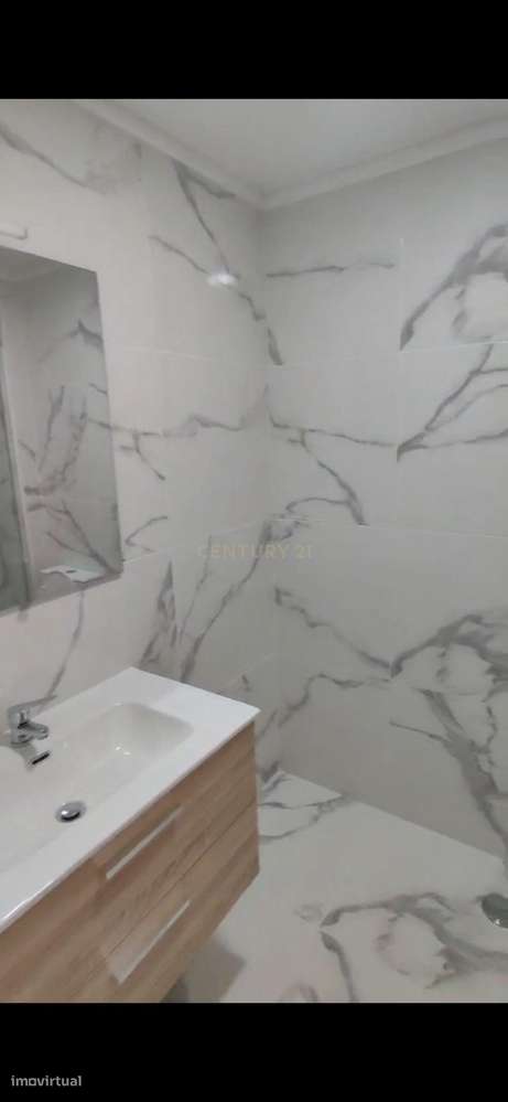 Moderno Apartamento T1 em Venteira, Amadora-9