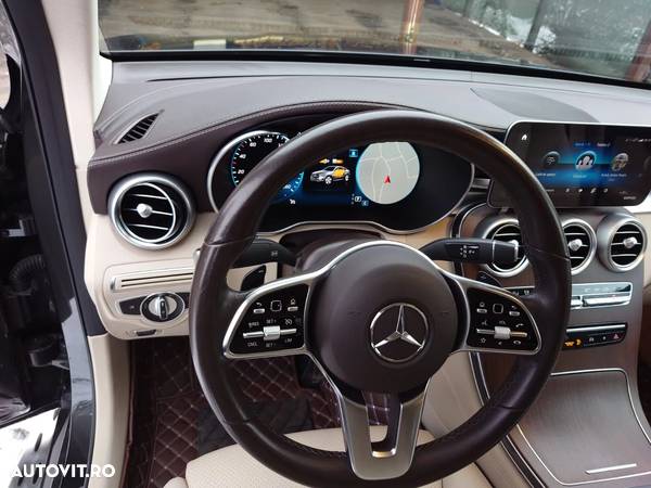 Mercedes-Benz GLC Coupe 300 d 4MATIC - 11