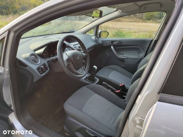 Ford Fiesta 1.25 Ambiente - 12