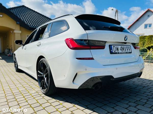 BMW Seria 3 320d xDrive MHEV M Sport sport - 4