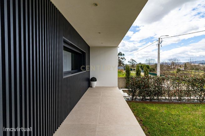 Moradia Térrea com piscina T3 + Escritório em Braga-36