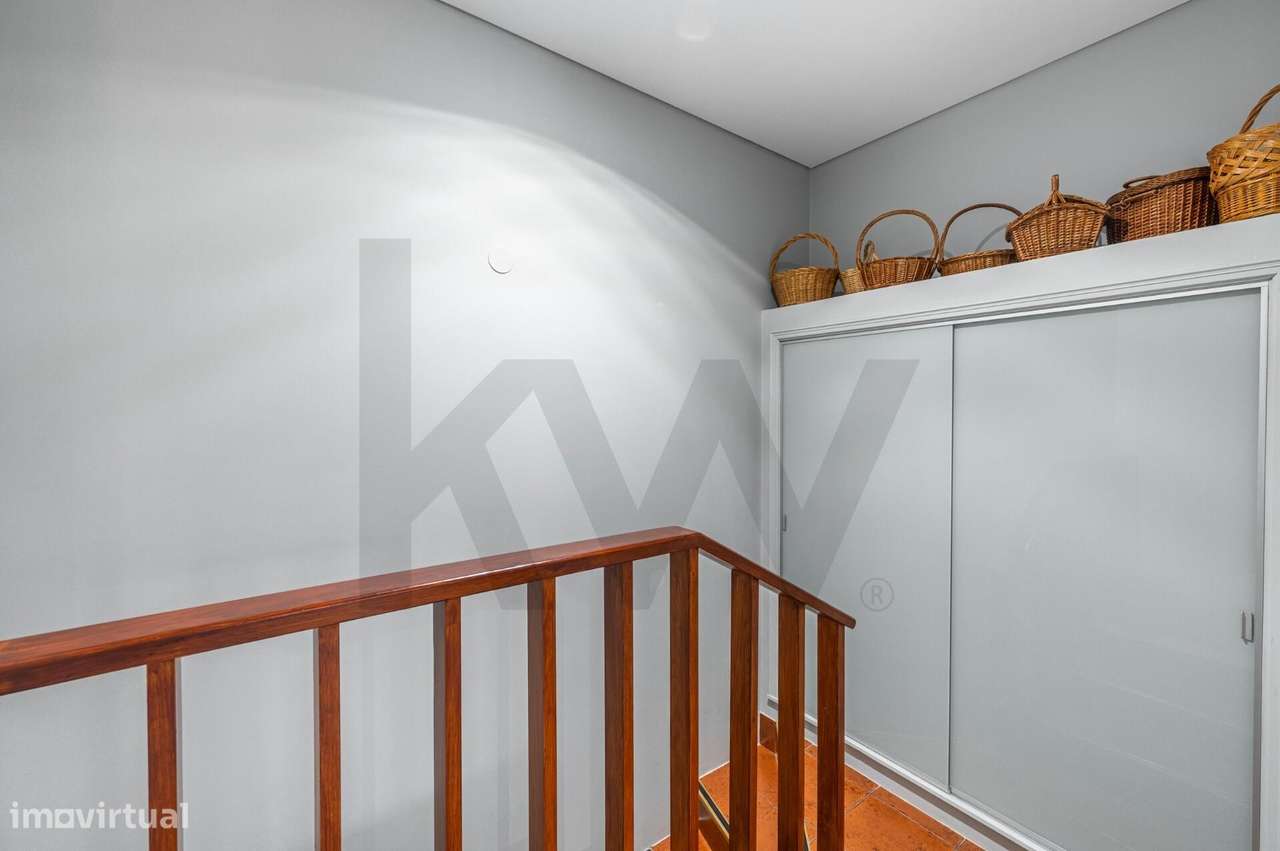 Moradia T3 no Centro da Maia –A 2 Min. do Metro Jardim, Garagem para 2-21