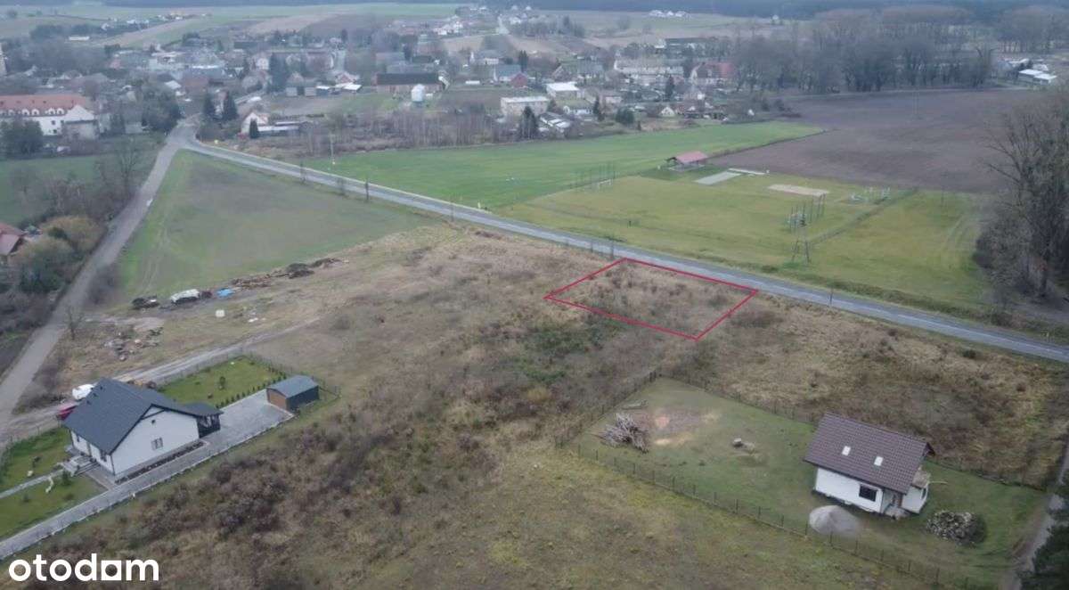 Działka budowlana w przy lesie-0