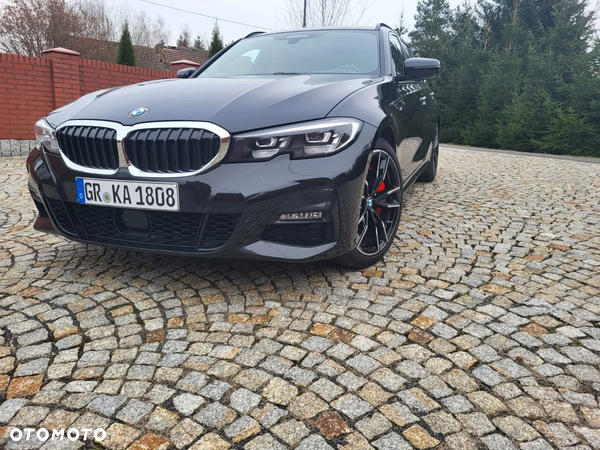 BMW Seria 3 320d M Sport - 1