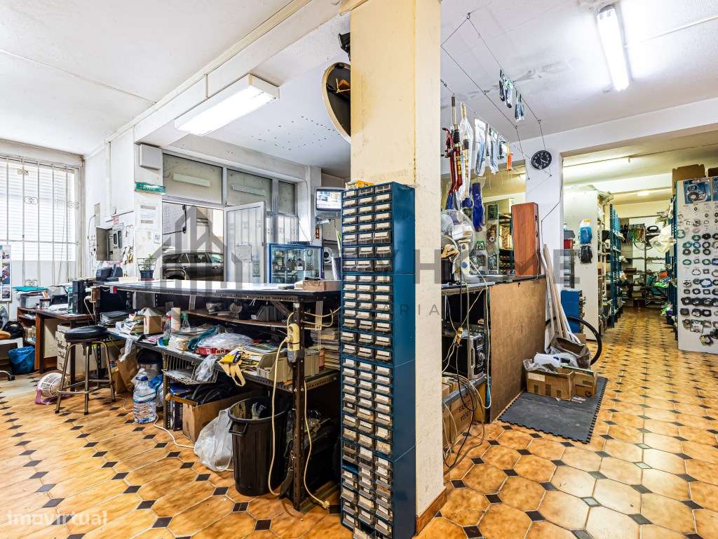 Espaço Comercial no centro de Lagoa-11