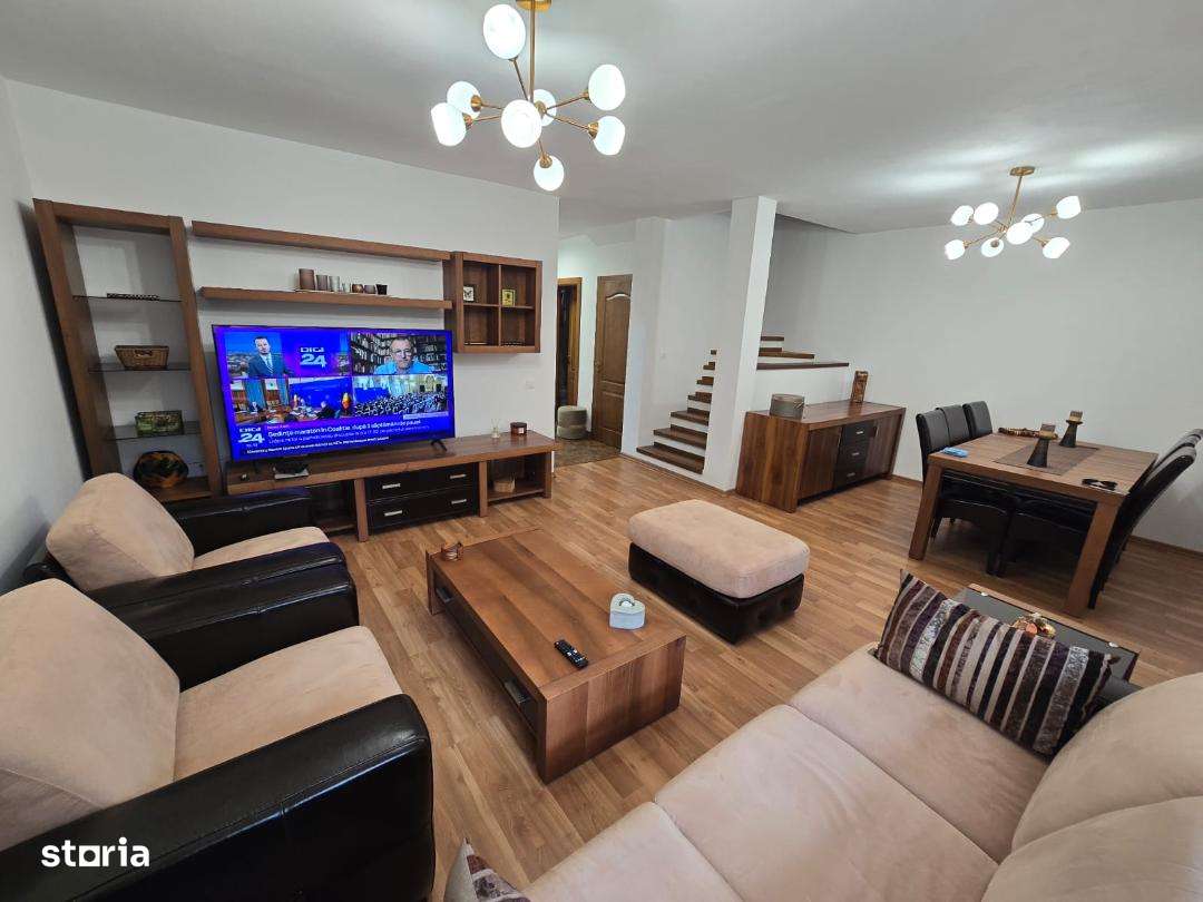 De vanzare Casa insiruita, zona Cetate - Piata. - Imagine principală: 4/18