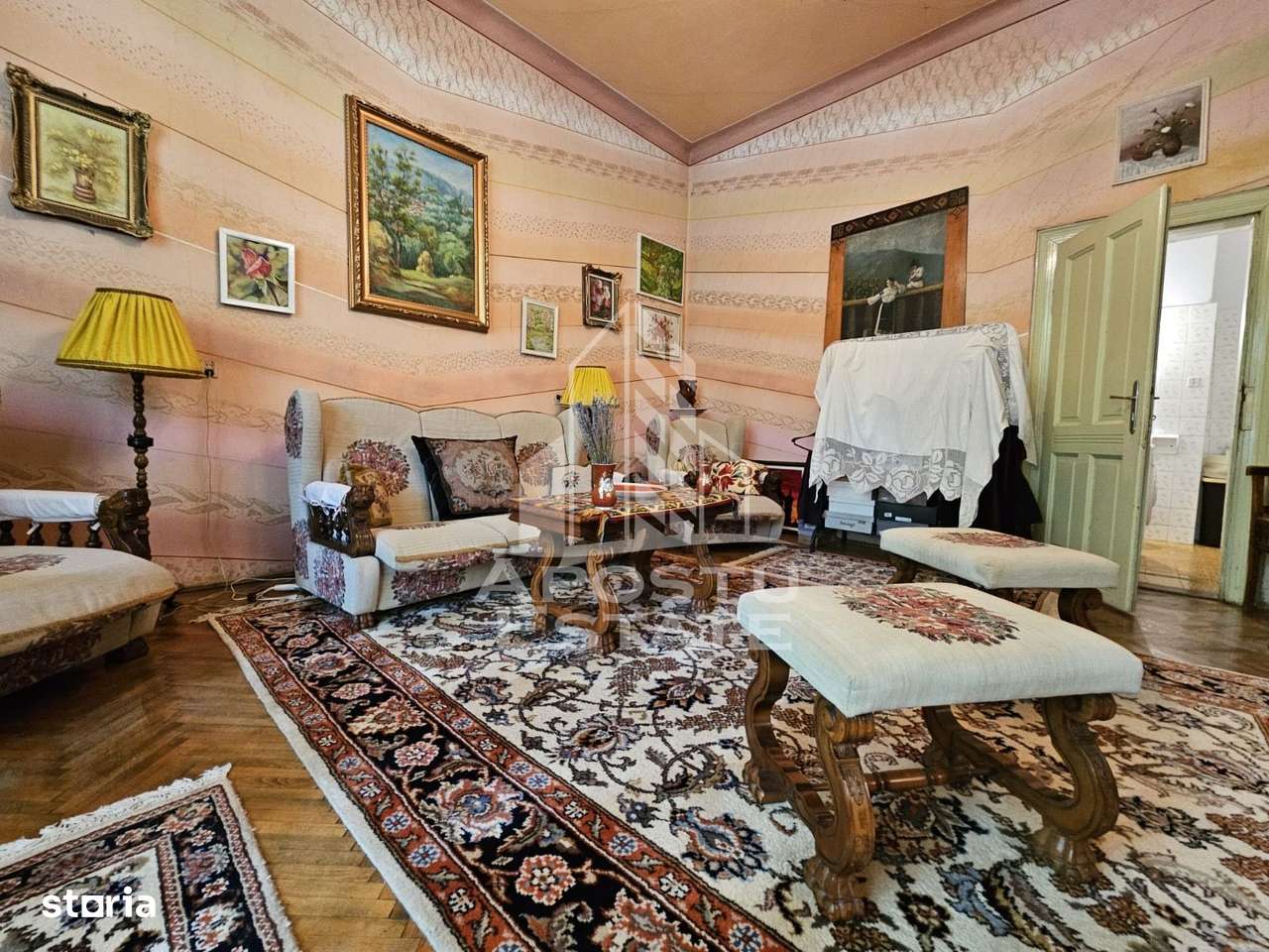 Apartament 4 camere, confort 1 sporit, parteer inalt in Piata Maria - Imagine principală: 4/7