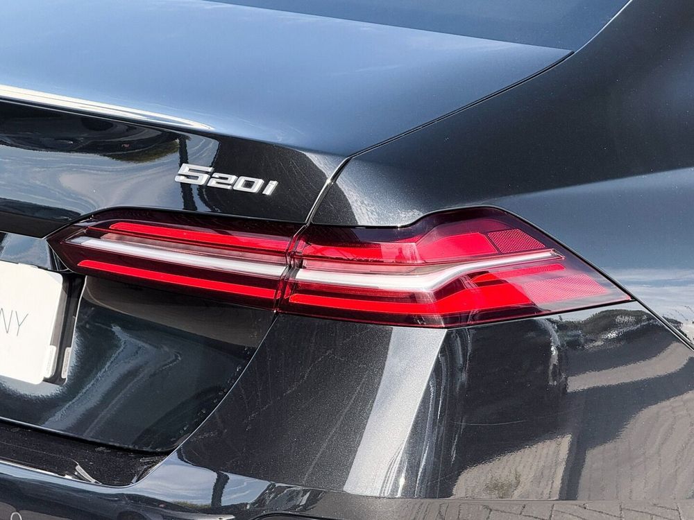 BMW Seria-5 520I MHEV 2025 — zdjęcie 2