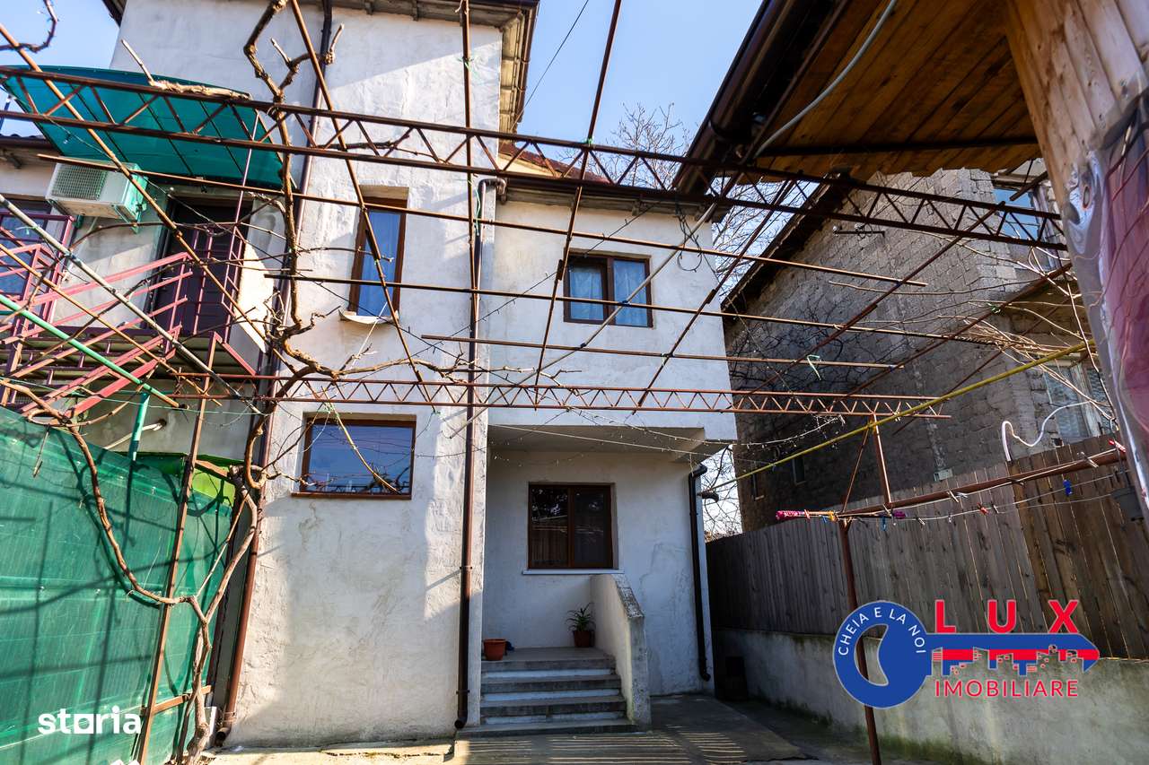 ID 6678 Vindem casa pe Strada Trandafirilor – ULTRACENTRAL-1