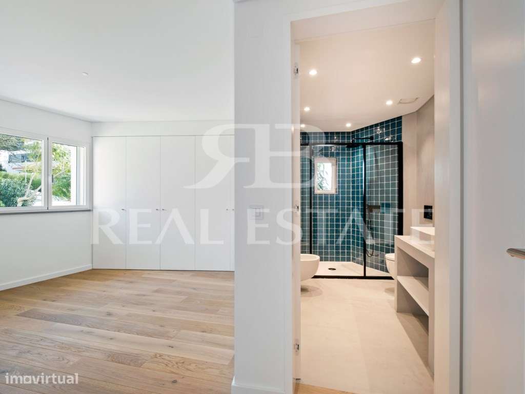 Moradia T4 com Jardim e Piscina no Monte Estoril - Cascais-13