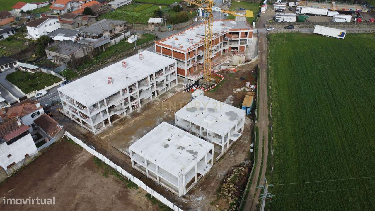 Gião Park – T1 NOVO com elevador, varanda, garagem e arrumos-15