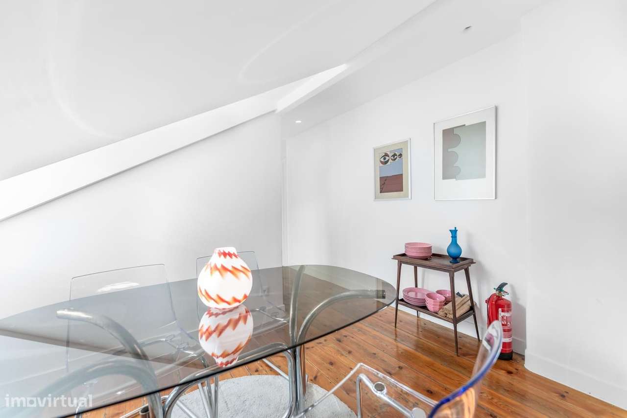 Apartamento T2 com varanda, Príncipe Real, Lisboa-21