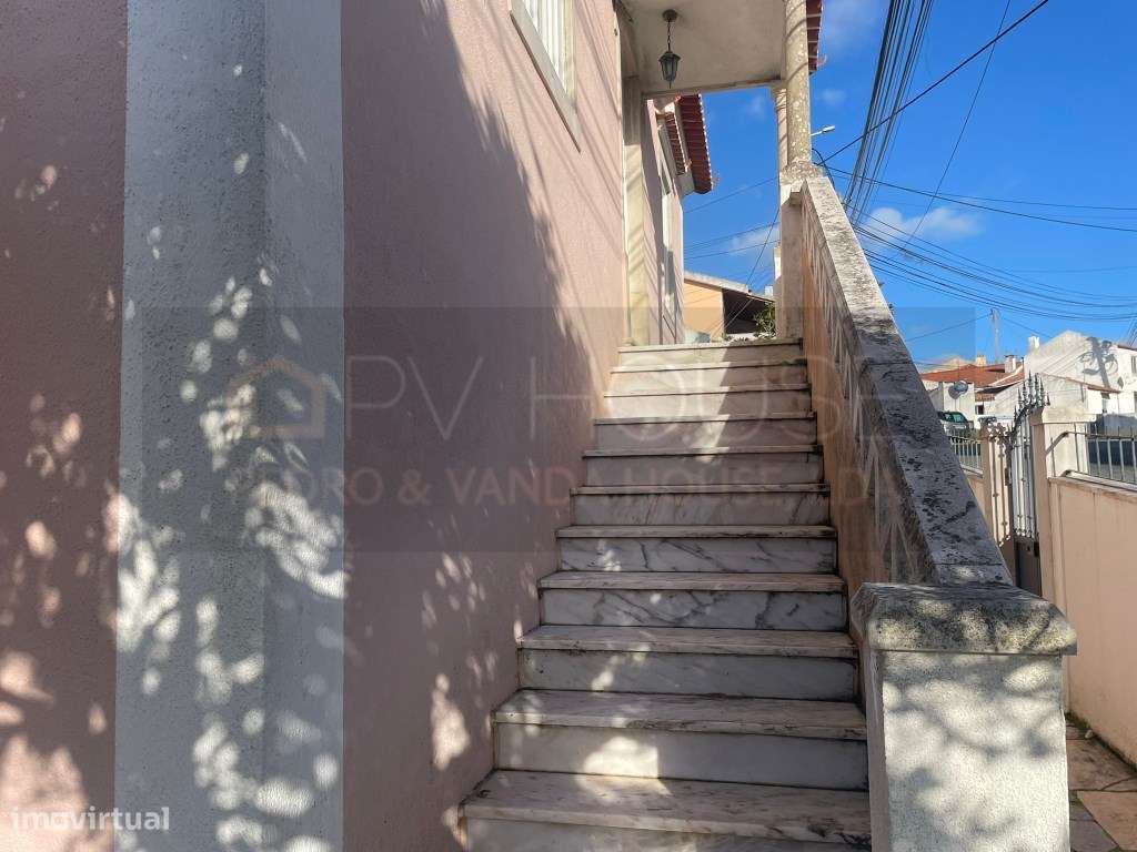 Moradia T3 Renovada na Várzea de Sintra - Charme, Conforto e Vista ...-42