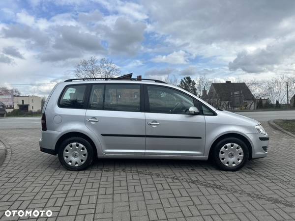 Volkswagen Touran 1.9 TDI Conceptline - 8