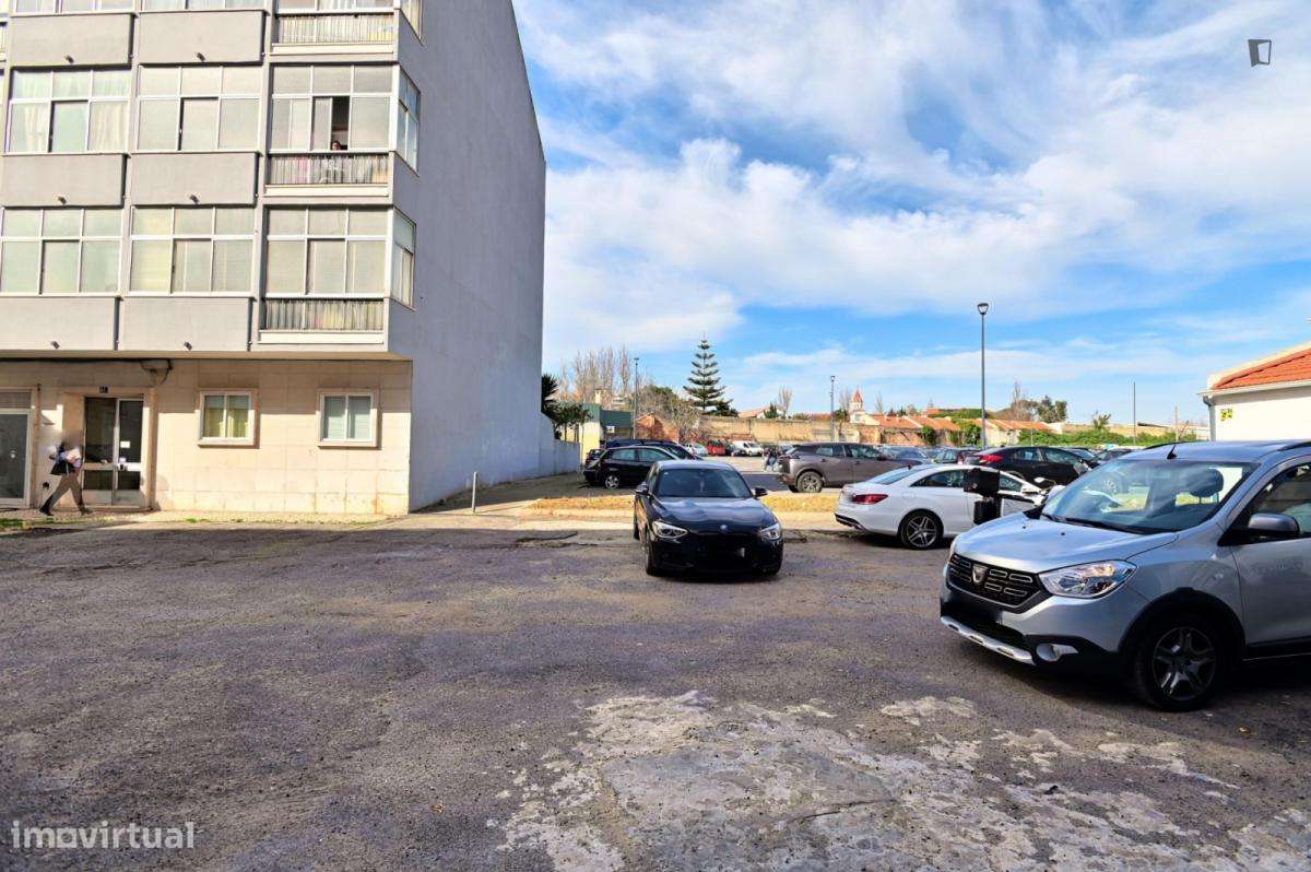 Apartamento com 1 quartos - localizado em Campo Grande Lisbon - Grande imagem: 2/10