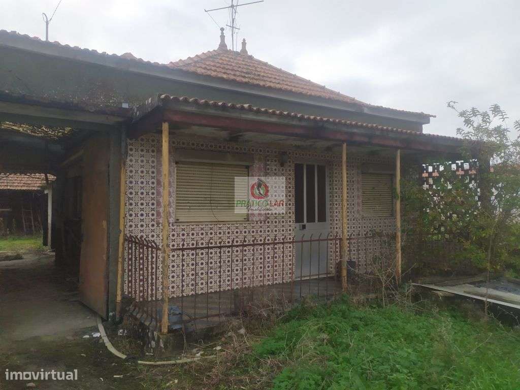 Moradia  para Recuperar no Troviscal-5