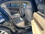 BMW Seria 7 740d xDrive - 27