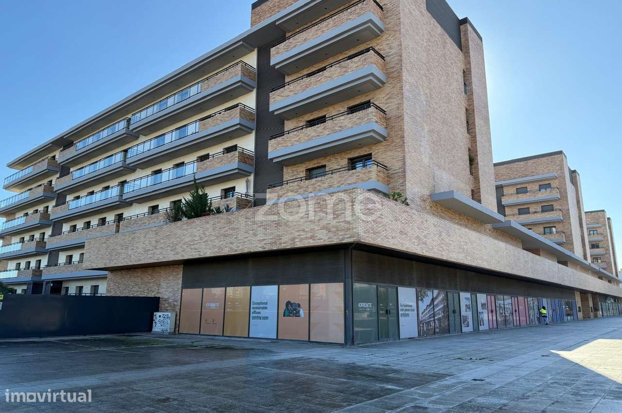 Loja de 400m2 com saída de fumos - Grande imagem: 2/12