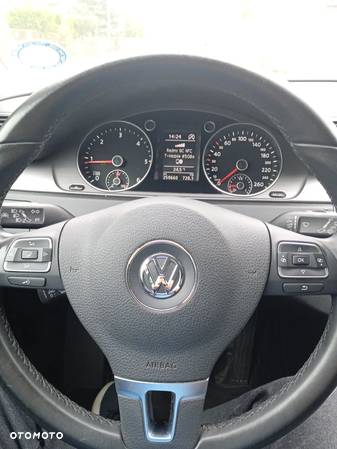 Volkswagen Passat 2.0 TDI 4Mot Comfortline - 22