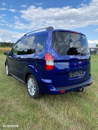 Ford Tourneo Courier 1.0 EcoBoost Titanium - 4