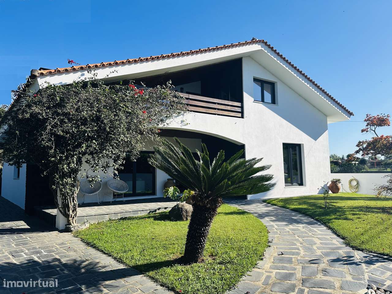 Moradia T4 de charme com grande jardim em zona tranquila-52