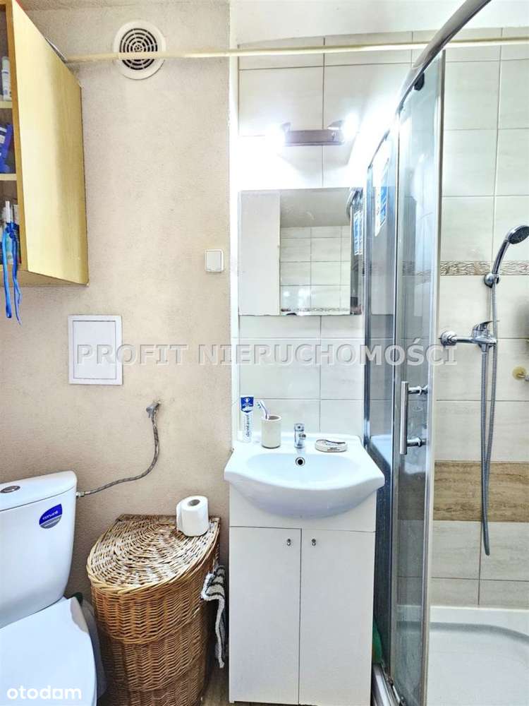 Ładne mieszkanie z dużym balkonem-10