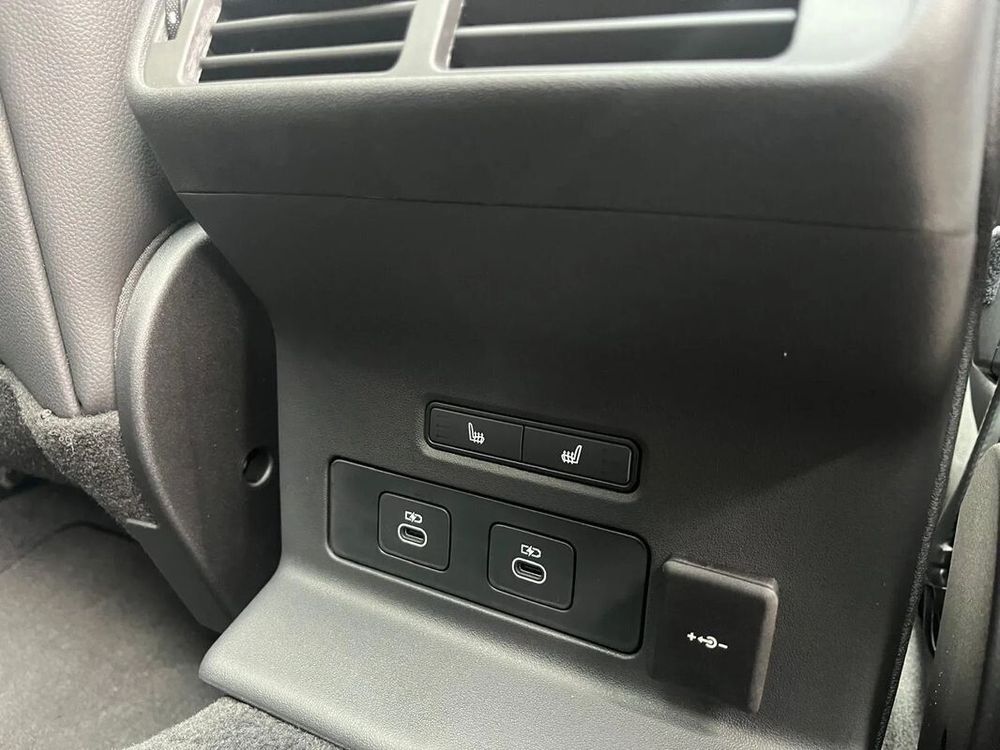 Land-Rover Range-Rover-Velar 2.0 P400E PHEV Dynamic Se 404 KM — zdjęcie 7