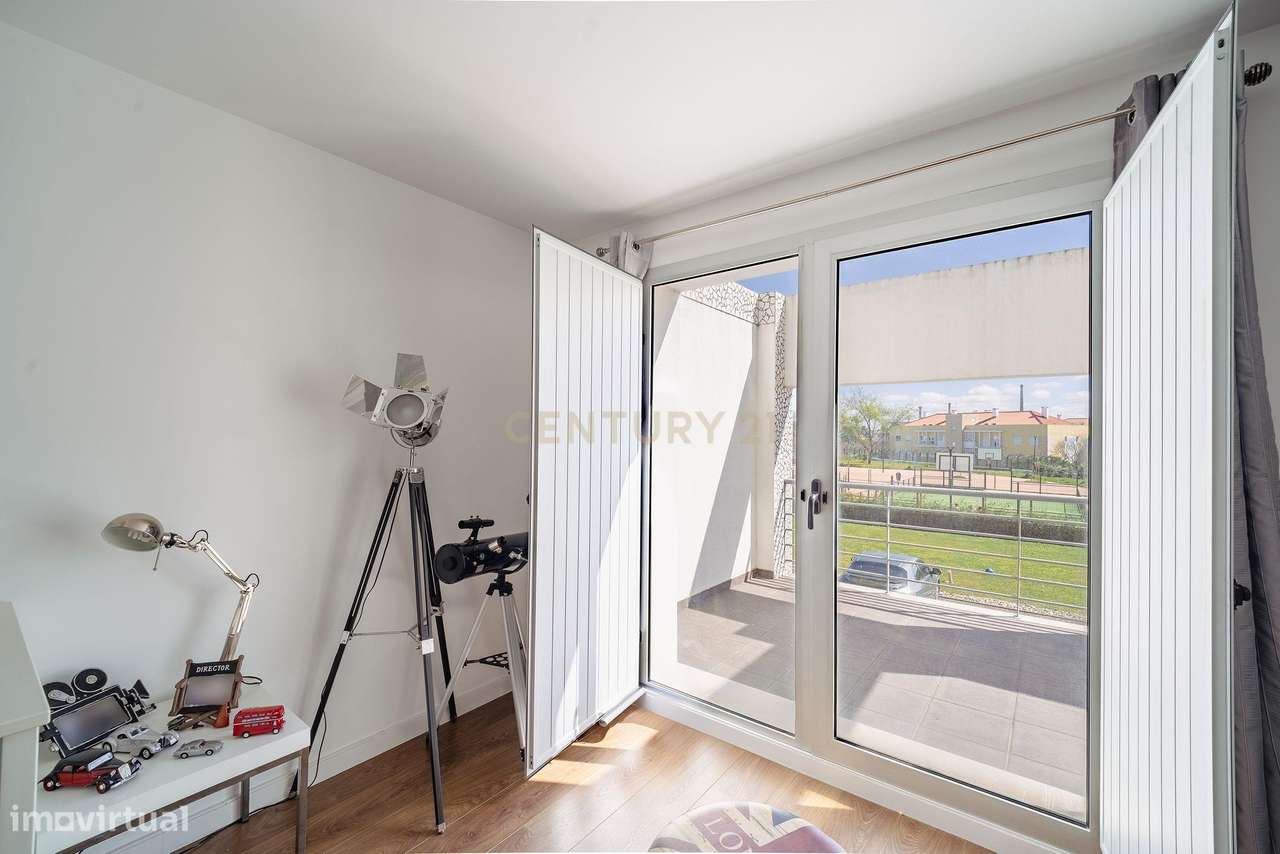 Apartamento T2 Duplex com terraço em condomínio privado-37