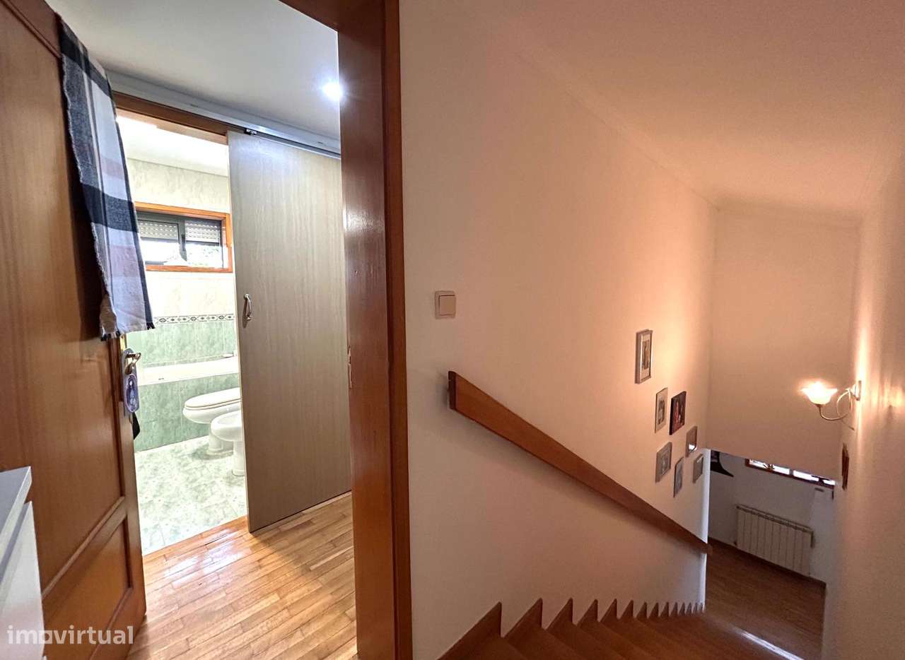 Andar Moradia T3 com Terraço e Garagem, Maia-26