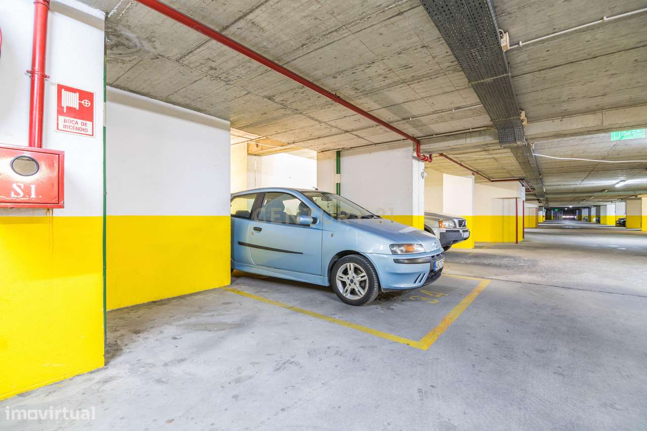 Apartamento T3 no Monte da Caparica-17