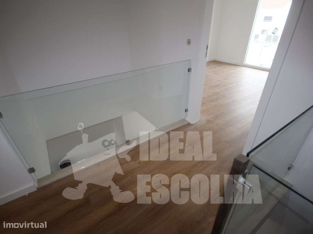 MORADIA 685 000€ FOROS DE AMORA.-16