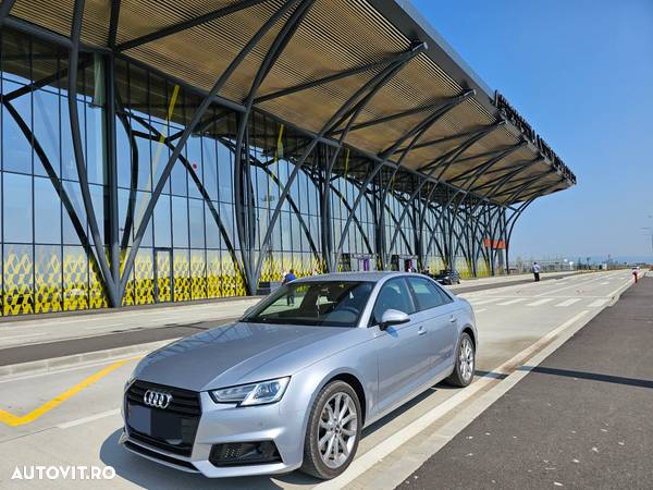 Audi A4 35 TFSI S tronic - 2