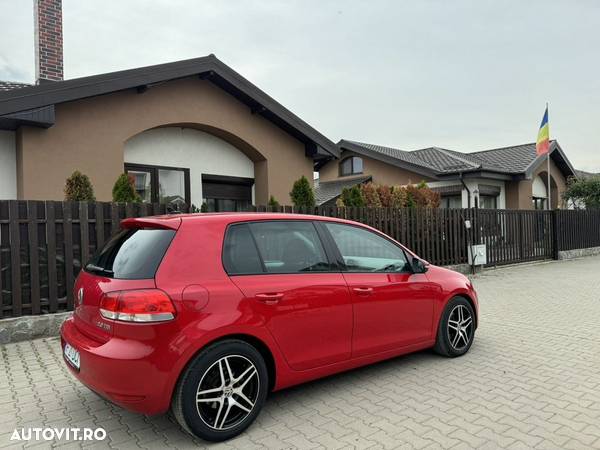 Volkswagen Golf 2.0 TDI DPF Highline - 2