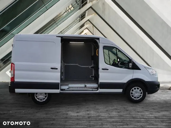 Ford Transit - 2