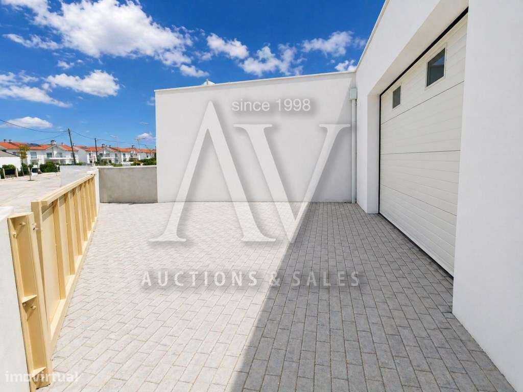MORADIA V3+1 || Batalha || 294,50 m2 de construção-8