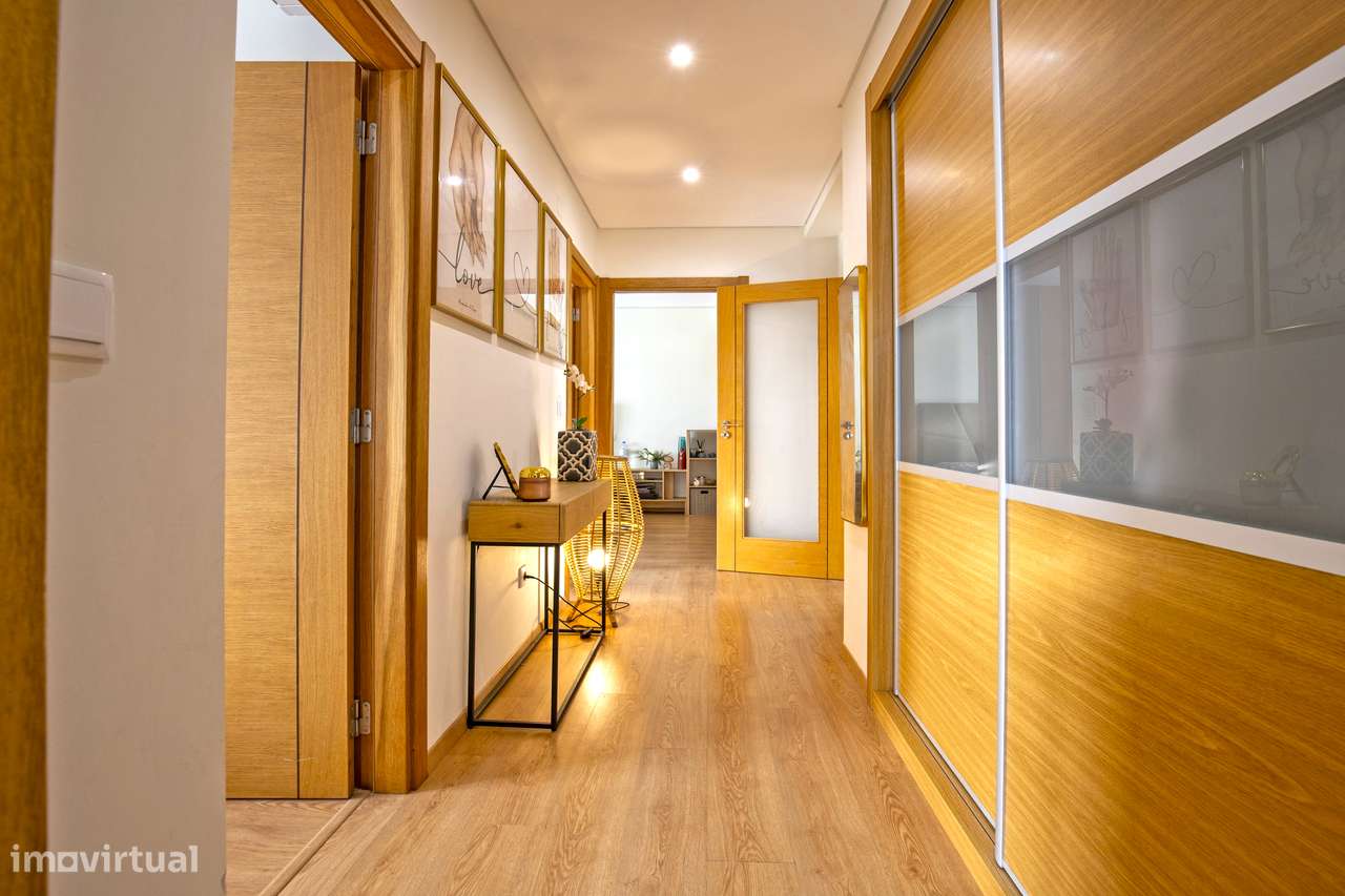 Apartamento T3 varanda estacionamento Corredoura Sesimbra-14