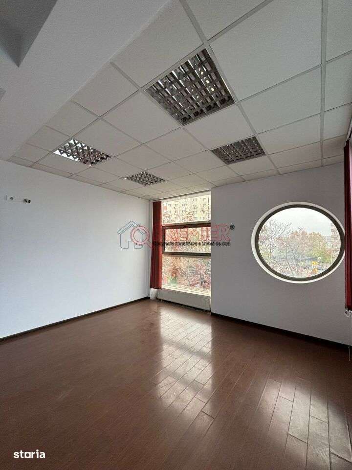 Spatiu pretabil pentru Birouri | Activitati cu clienti | 5 min Metrou - Imagine principală: 4/5