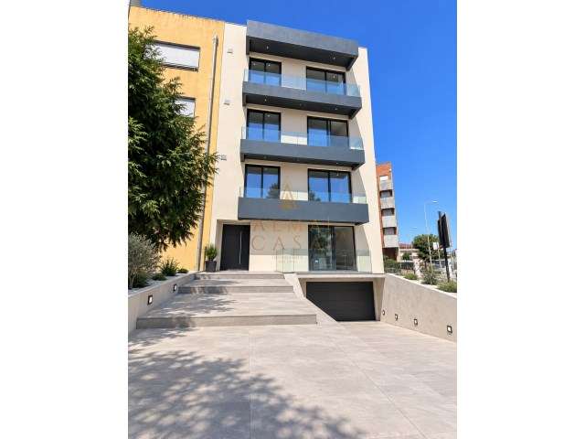 Fantástico apartamento T2 c/terraço Novo-12