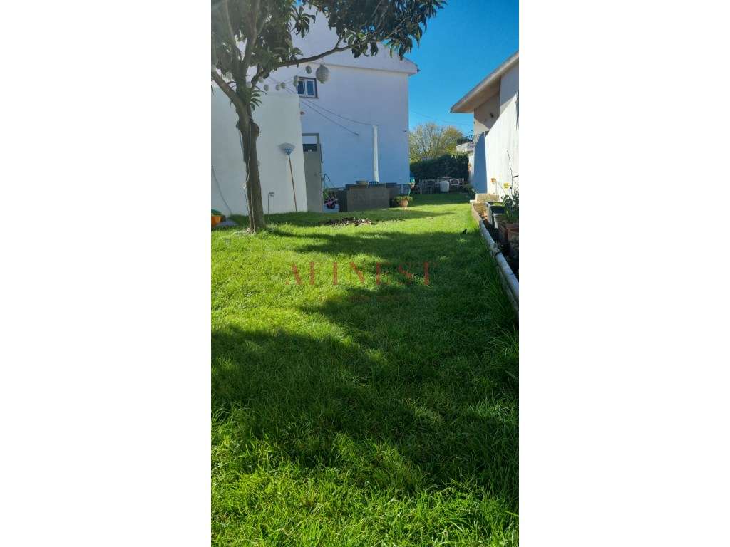 Moradia T4 com Jardim e Garagem no Murtal - Excelente Potencial | S...-29