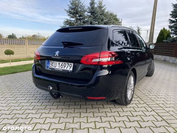 Peugeot 308 - 11